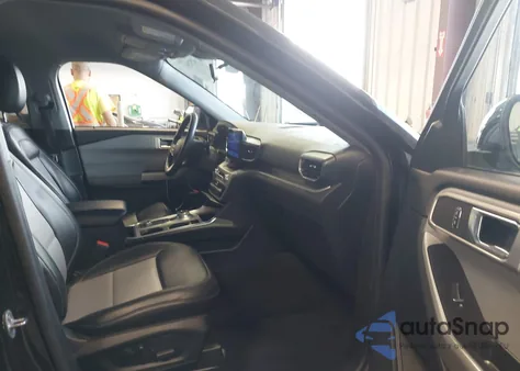 2022 Ford Explorer Xlt z USA, uszkodzony, nr VIN 1FMSK8DH3NGA72953